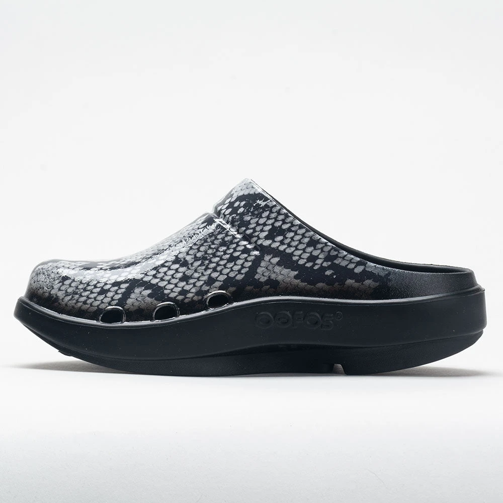 OOFOS OOcloog Limited Women's Black/Snakeskin 2 OOFOS OOcloog Limited Women's Black/Snakeskin - Image 2
